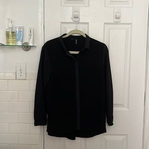 Elie Tahari black button down work blouse, M